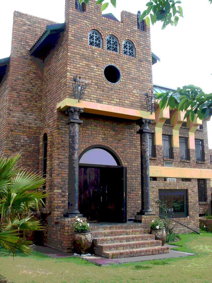 Emalahleni Castle Hotel Exterior foto